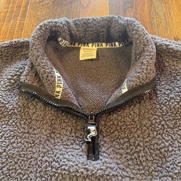 Victoria's Secret PINK Sherpa 1/4 Zip Fleece‎ Pullover Size S Gray - Picture 2 of 4